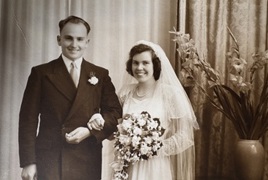 Dot and Doug on their wedding day_.jpg Dot and Doug on their wedding day_.jpg